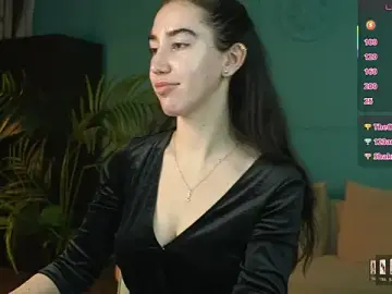 Stripchat Free Live Porn of Belle_Via