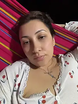 Stripchat Free Porn Cam of KittyObsession