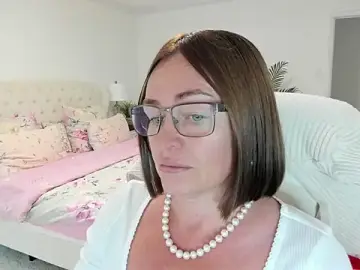 Stripchat Sex Cam of Vika73