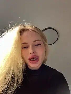 Stripchat Adult Webcam of Vladamais