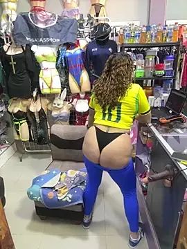 Stripchat Live Porn of ROSALIASSHOP