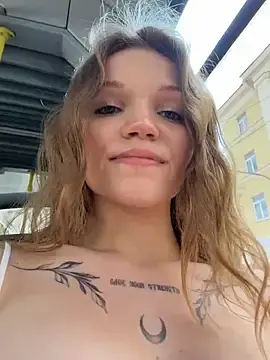 Stripchat Free Porn Cam of StreetSquirt