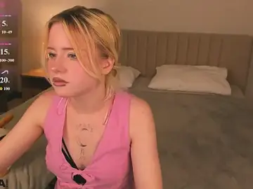 Stripchat Live Porn of kikipeach