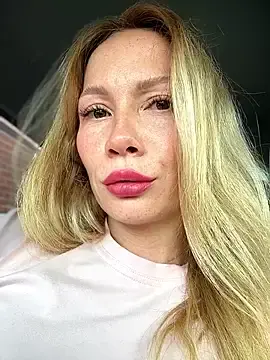 Stripchat Free Live Porn of LavenderHot
