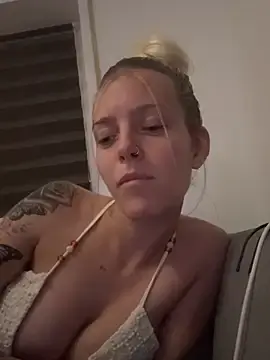 Stripchat Free Porn Cam of AnnaCherie