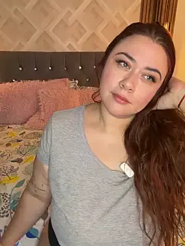 Stripchat Free Porn Cam of maddy_Bloomm