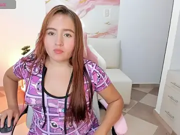 Stripchat Watch Live Sex Cams of melodysquirt