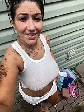 Stripchat Free Porn Cam of LittleMissEeve