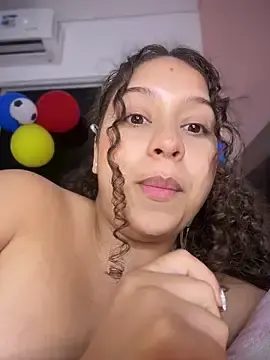 Stripchat Live Sex of Shara_dreams