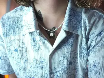 Stripchat Live Sex Cam of LoveSeekins