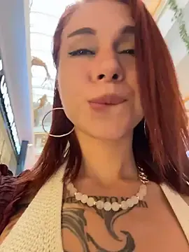 Stripchat Adult Video Chat of RosieDesire