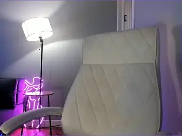 Stripchat Live Sex of akura011