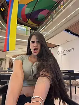 Stripchat Watch Live Sex Cams of BellaLeclair_