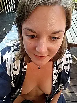 Stripchat Free Live Porn of SwedishJennifer