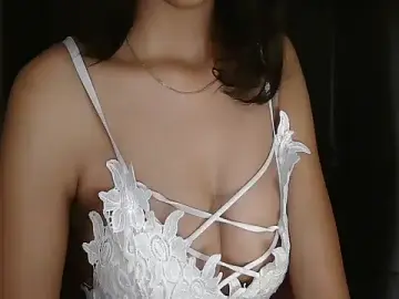 Stripchat Nude Webcam of lola-__