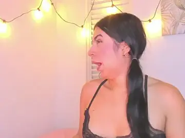 Stripchat Sex Cam of VictoriaaLopez
