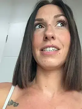 Stripchat Live Sex of lola_tentatiion