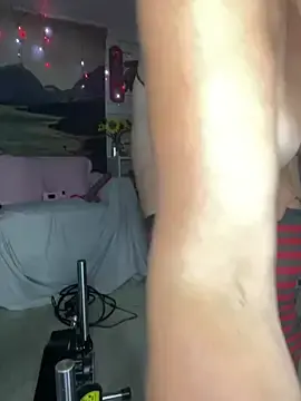 Stripchat Best Webcam of TrenaAnne