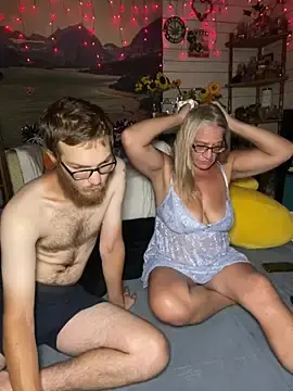 Stripchat Adult Webcam of TrenaAnne
