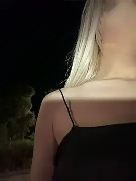 Stripchat Sex Chat of AlyssaFoxx_