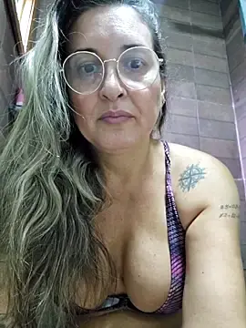 Stripchat Sex Cam of BellaFortuneGaucha