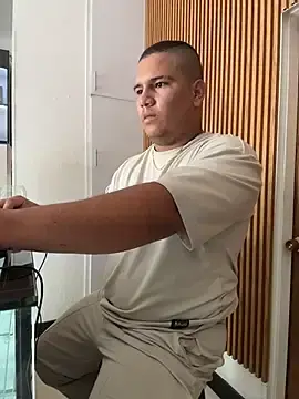 Stripchat Live Porn of Patricio_02