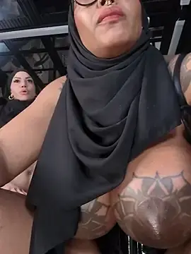 Stripchat Sex Cam of DarkDea