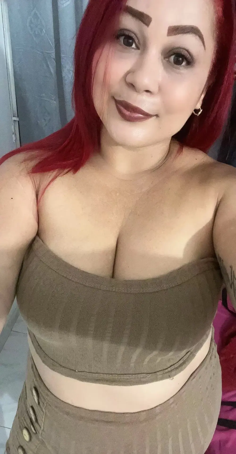 sabrina_hot_milf