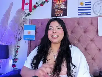 Stripchat Adult Webcams of ROSELEI_