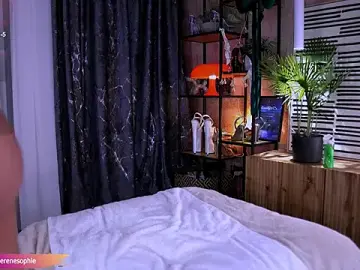 Stripchat Nude Webcam of Serene_Sophiex