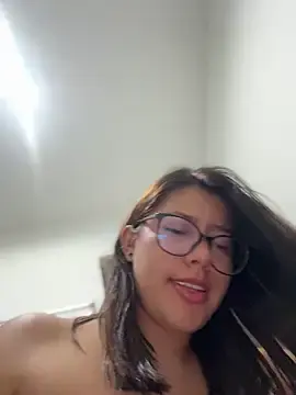 Stripchat Live Porn of sara_calderon
