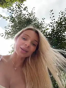 Stripchat Adult Webcams of HannaXLove