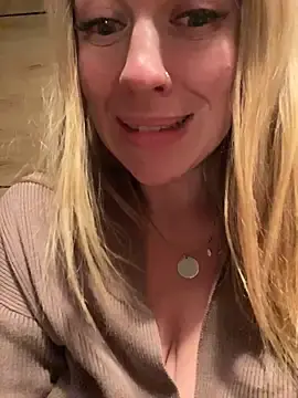 Stripchat Best Webcam of Sweet___Emily