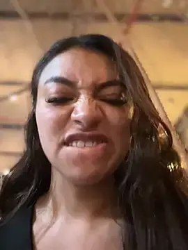 Stripchat Sex Cam of CocoaGigiMuse
