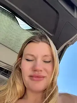 Stripchat Live Porn of justmilaa