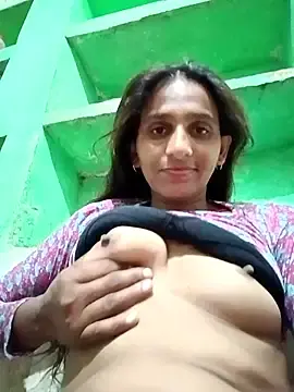 Stripchat Adult Webcams of Baby__Shreya