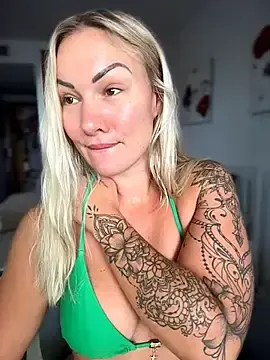 Stripchat Free Porn Cam of NastyMilf_