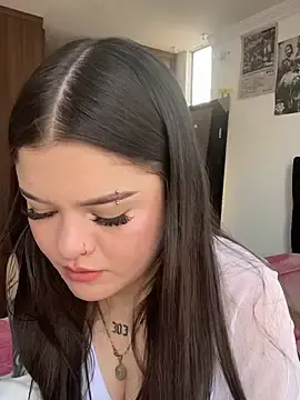 Stripchat Live Porn of Camila_Duarte_2