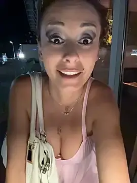 Stripchat Private Sex Chat of therealbeverlycious