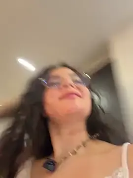 Stripchat Live Sex Cam of Antoniart_