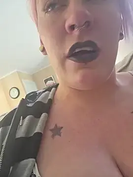 Stripchat Sex Chat of PinkTheHawk