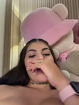 Stripchat Free Live Porn of Sarasanders_4