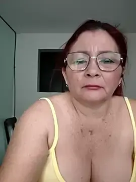 Stripchat Live Sex Cam of marfil_milf