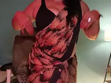 Stripchat Nude Webcam of YourDesi_Laila_