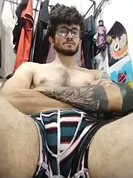 Stripchat Free Live Porn of Loggan_donnelly