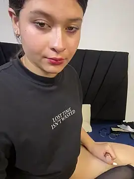 Stripchat Watch Live Sex Cams of Haru_Ozk