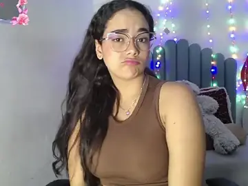 Stripchat Live Sex Cam of farah_samira
