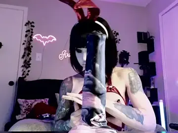 Stripchat Free Porn Cam of Ivey_Strigoi