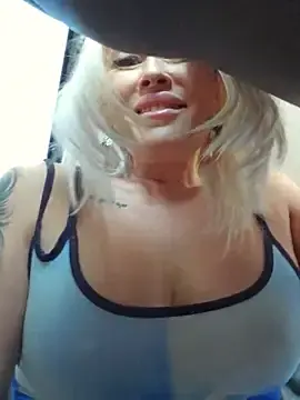 Stripchat Sex Chat of MILFBARBY