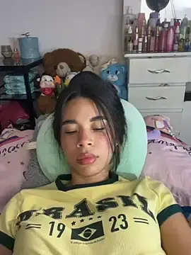 Stripchat Free Porn Cam of Milleradhara24